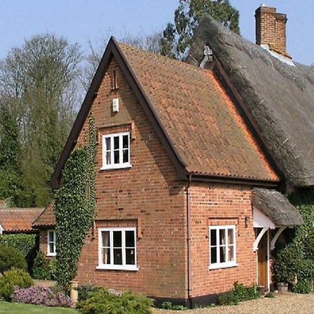 Thatched Farm Bed And Breakfast Woodbridge Exterior foto